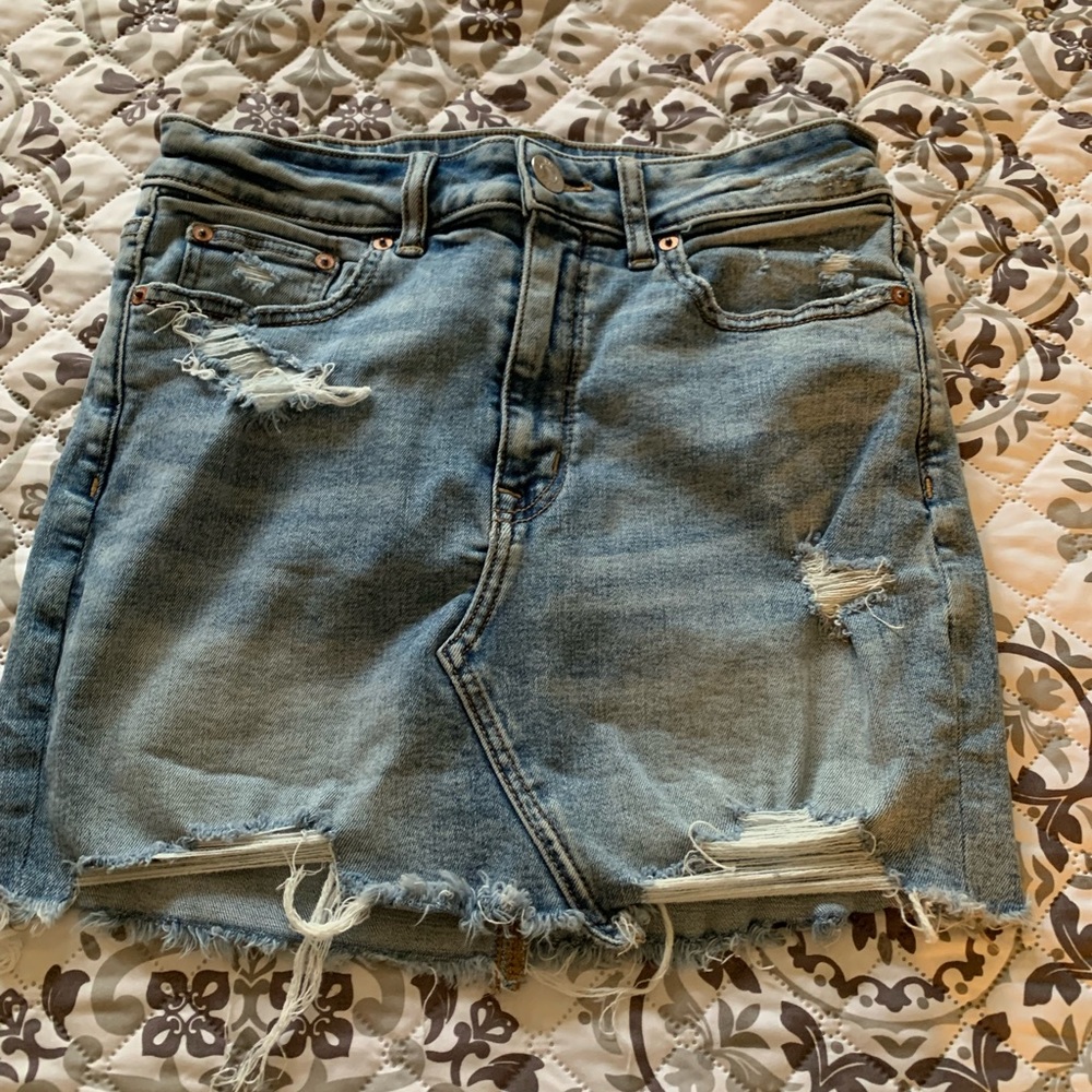 American Eagle distressed denim skirt